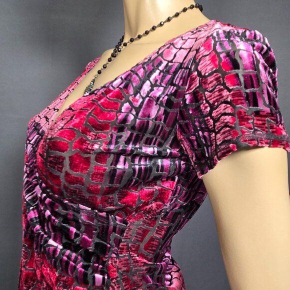 Y2K Snake Print Flocked Velvet Burnout Top Size M Pink Burgundy V Neck - Picture 7 of 14